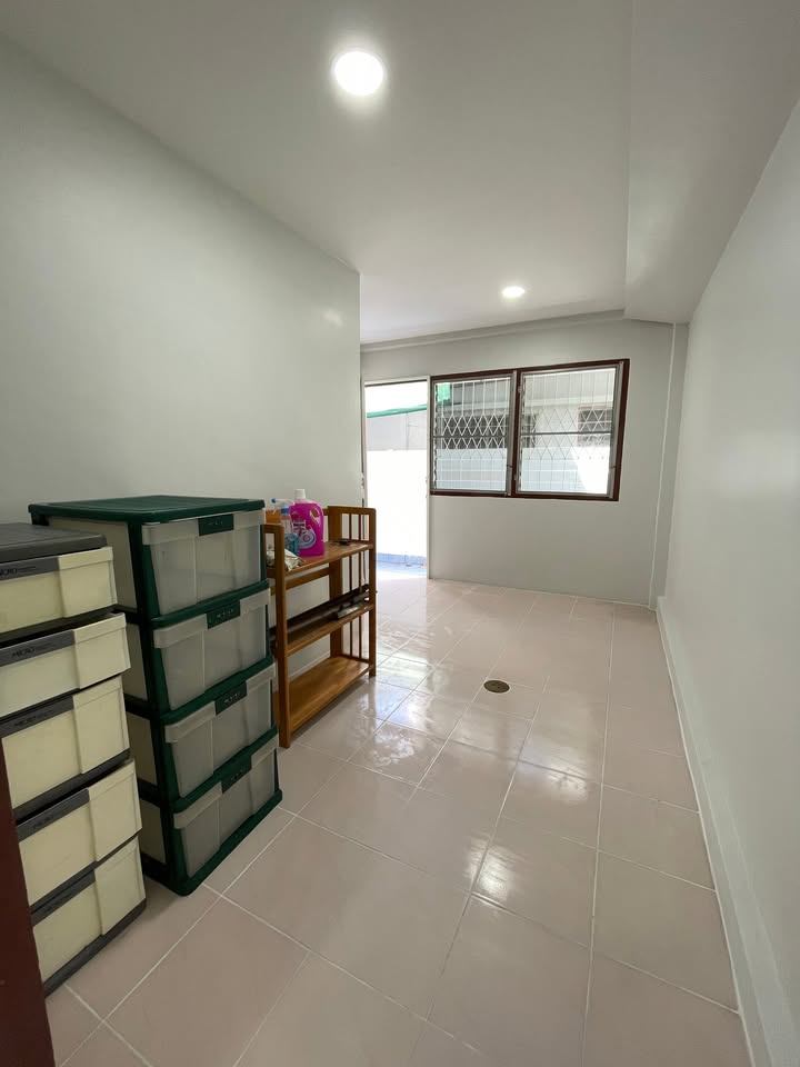 Mueang Thong 2 Phase 3 Village - Image 13