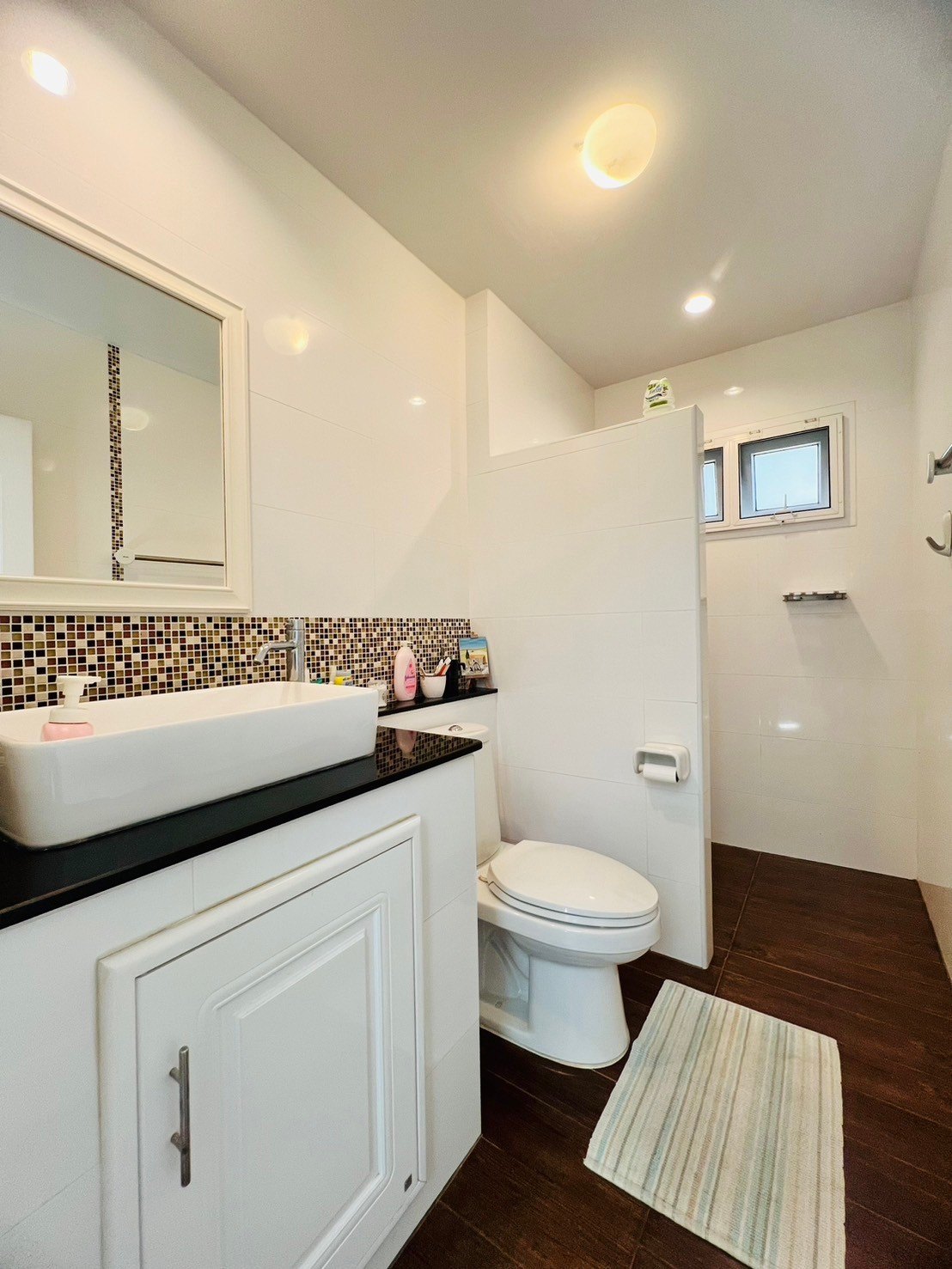5 Bedroom House For Sale in Nong Khwai, Hang Dong, Chiang Mai - Image 15