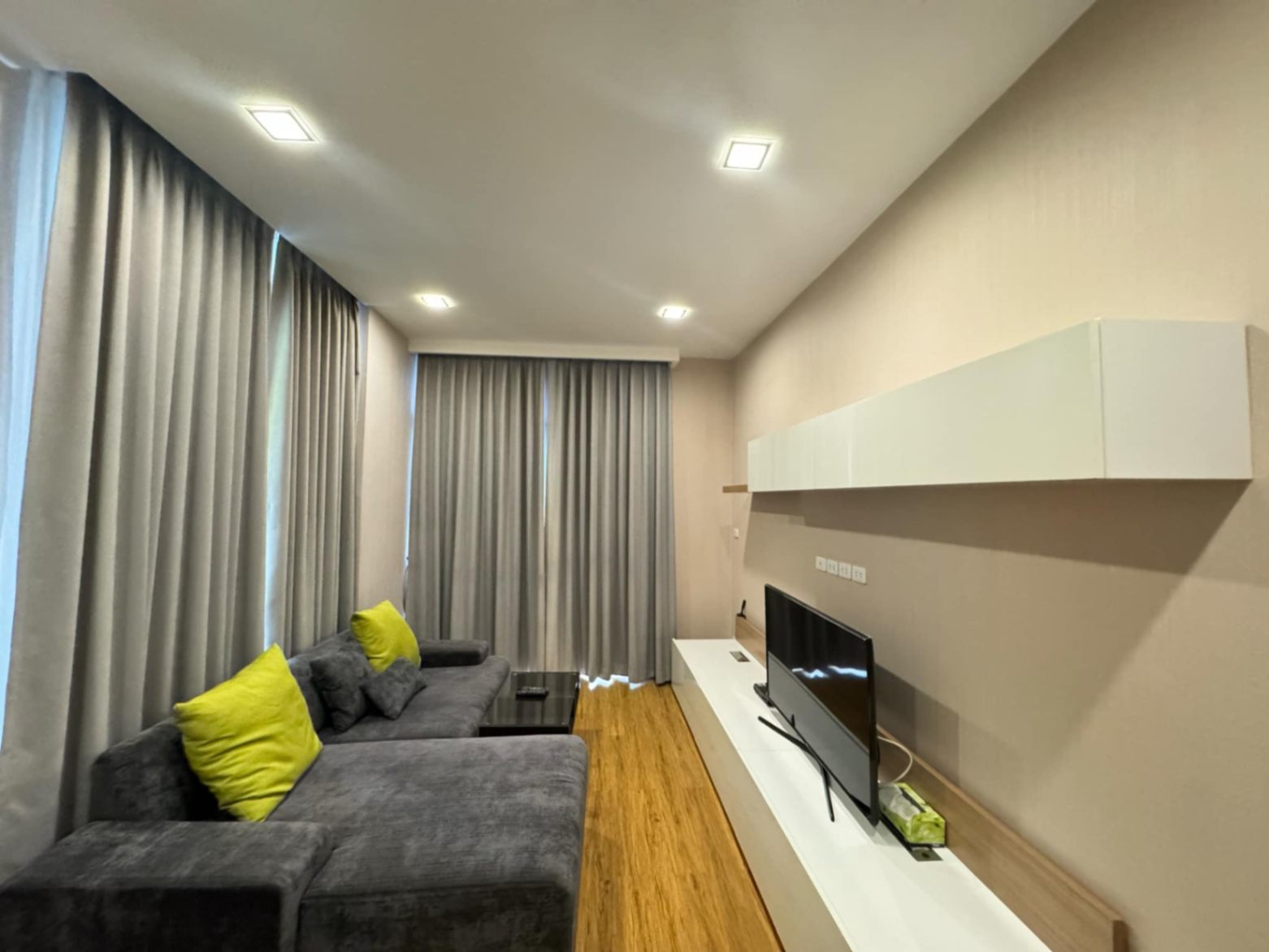 Stylish Condo - Image 2