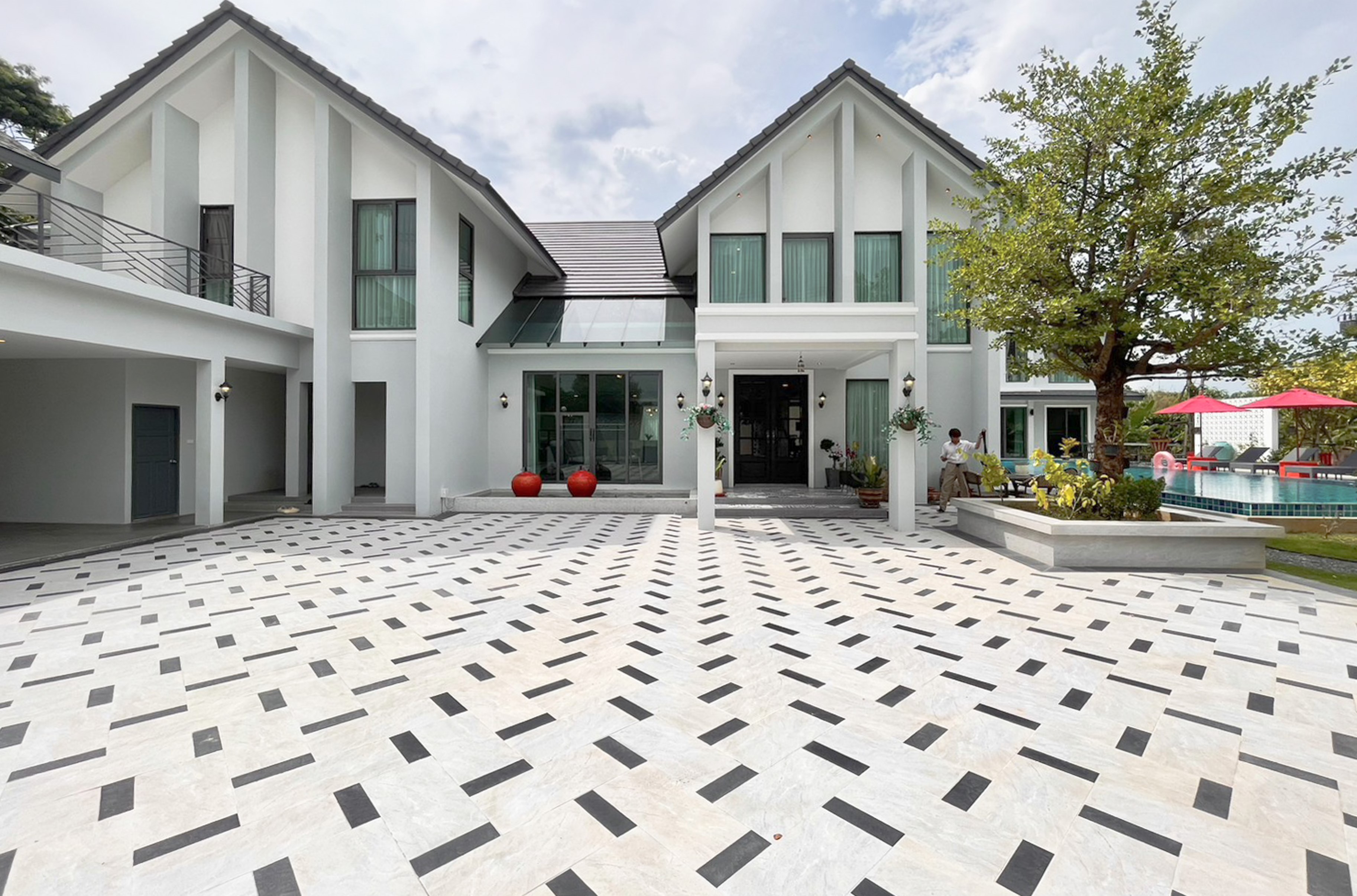 10 Bedroom House For Sale in San Na Meng, San Sai, Chiang Mai - Image 3
