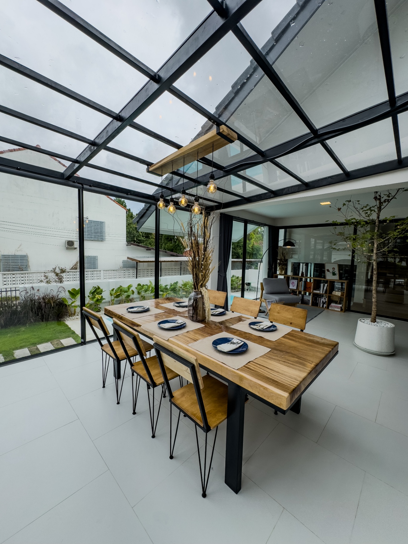 4 Bedroom House For Sale in Mae Hia, Mueang Chiang Mai, Chiang Mai - Image 2