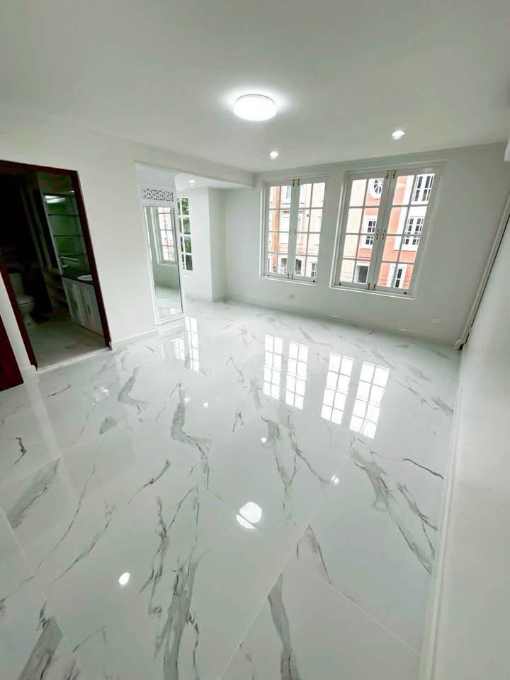 4 Bedroom Townhouse For Sale in Chong Nonsi, Yan Nawa, Bangkok - Image 13