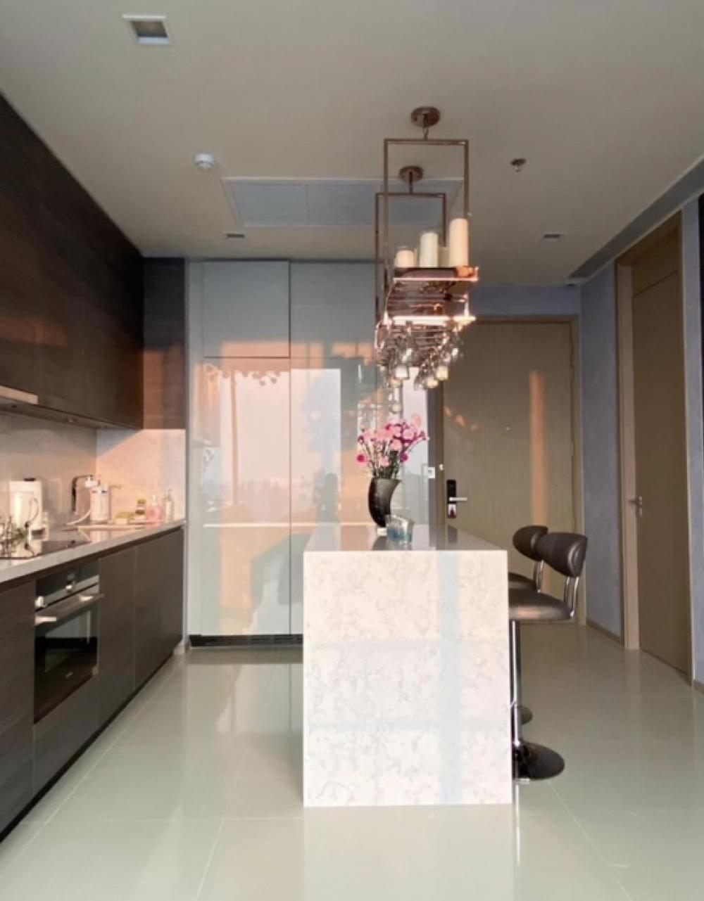 THE ESSE Asoke - Image 5