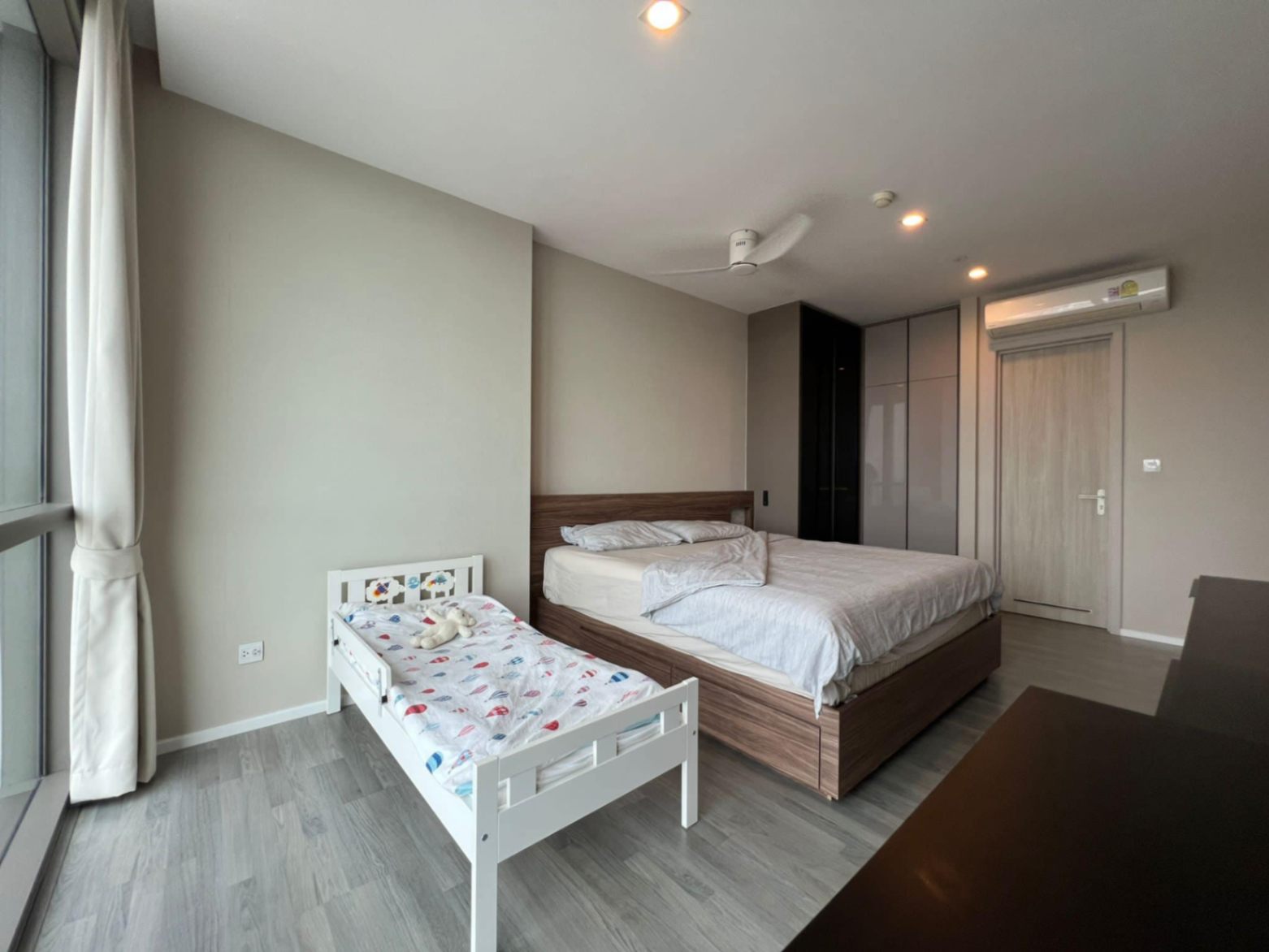 333 Riverside - Image 15