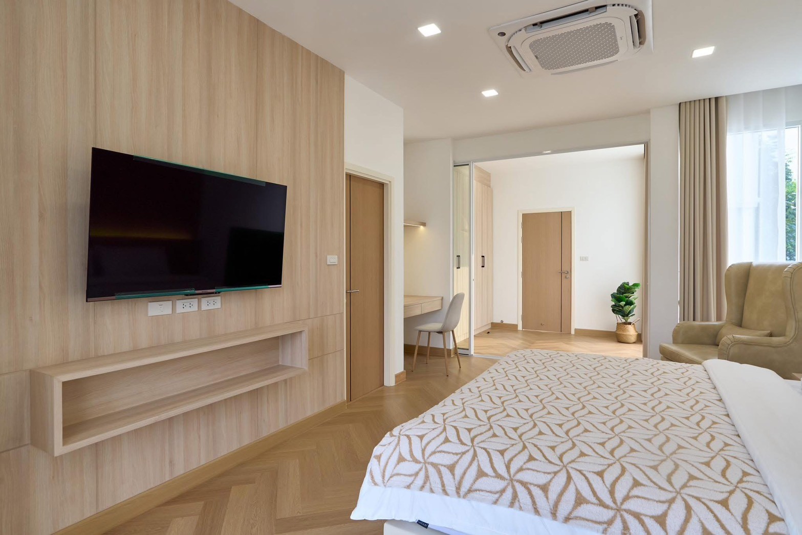 World Club Land - Image 18