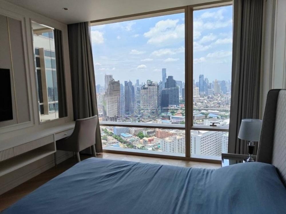 Four Seasons Private Residences - Image 8