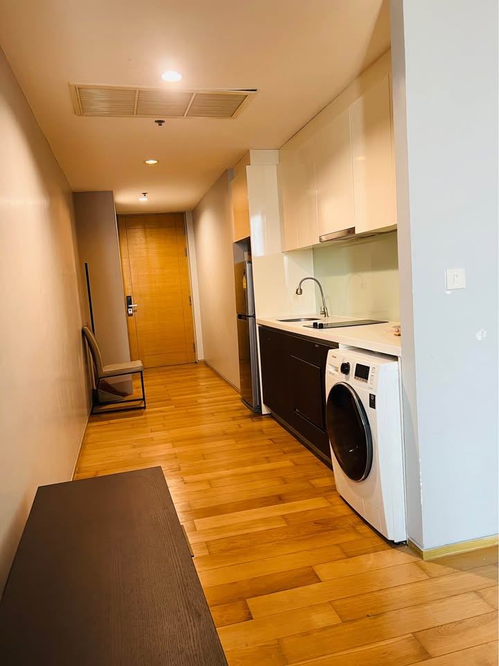 1 Bedroom Condo For Sale in Chong Nonsi, Yan Nawa, Bangkok - Image 2