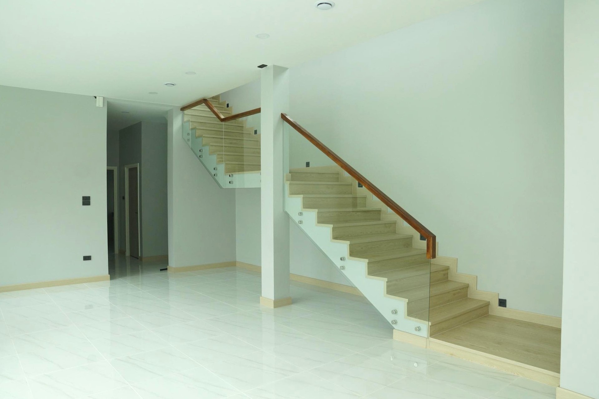 4 Bedroom House For Sale in San Phisuea, Mueang Chiang Mai, Chiang Mai - Image 5