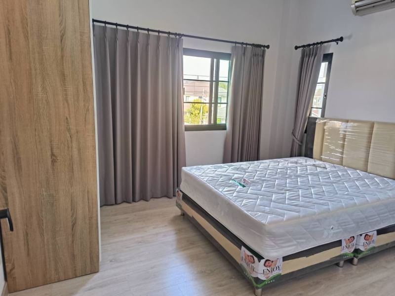 3 卧室 独立房屋  在  - Image 18