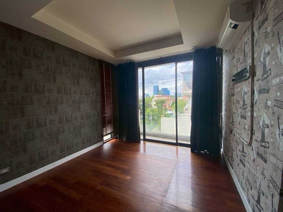 5 Bedroom Townhouse For Sale in Chong Nonsi, Yan Nawa, Bangkok - Image 19