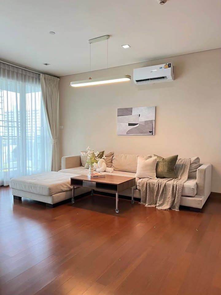 Ivy Thonglor 23 - Image 6