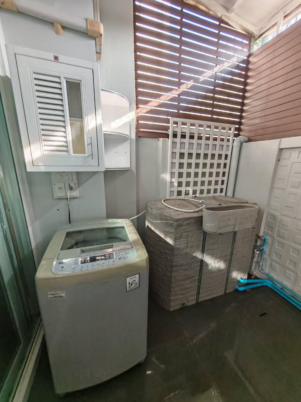 3 Bedroom Townhouse For Sale in Chong Nonsi, Yan Nawa, Bangkok - Image 35
