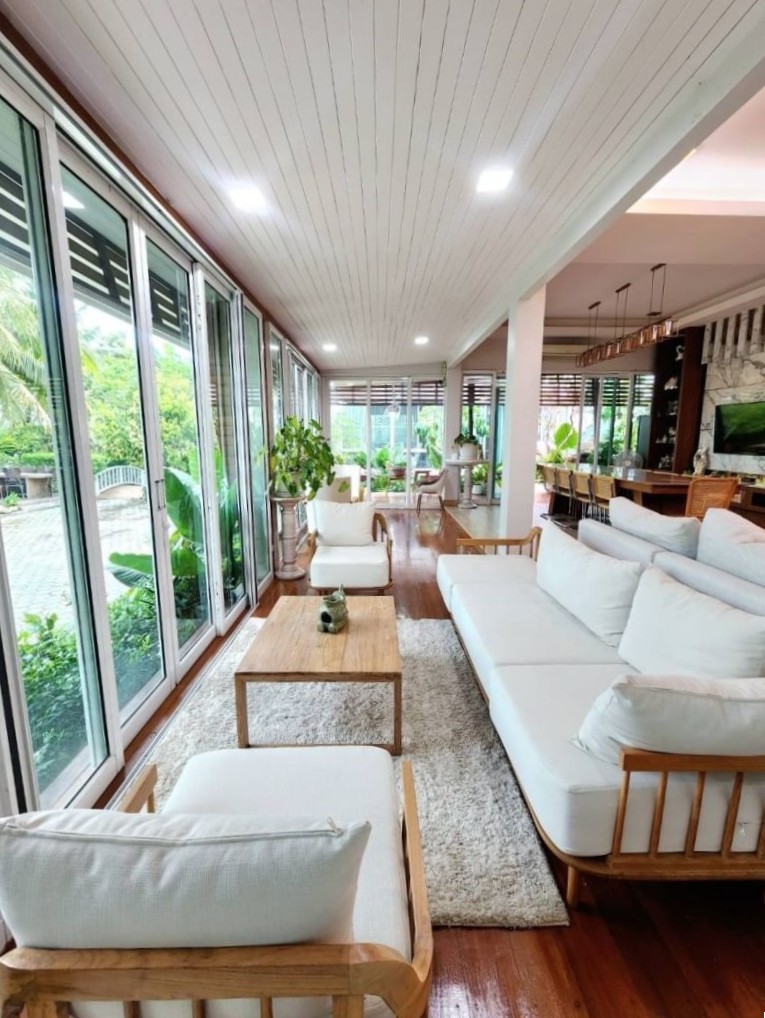 5 Bedroom House For Rent in Pa Daet, Mueang Chiang Mai, Chiang Mai - Image 2