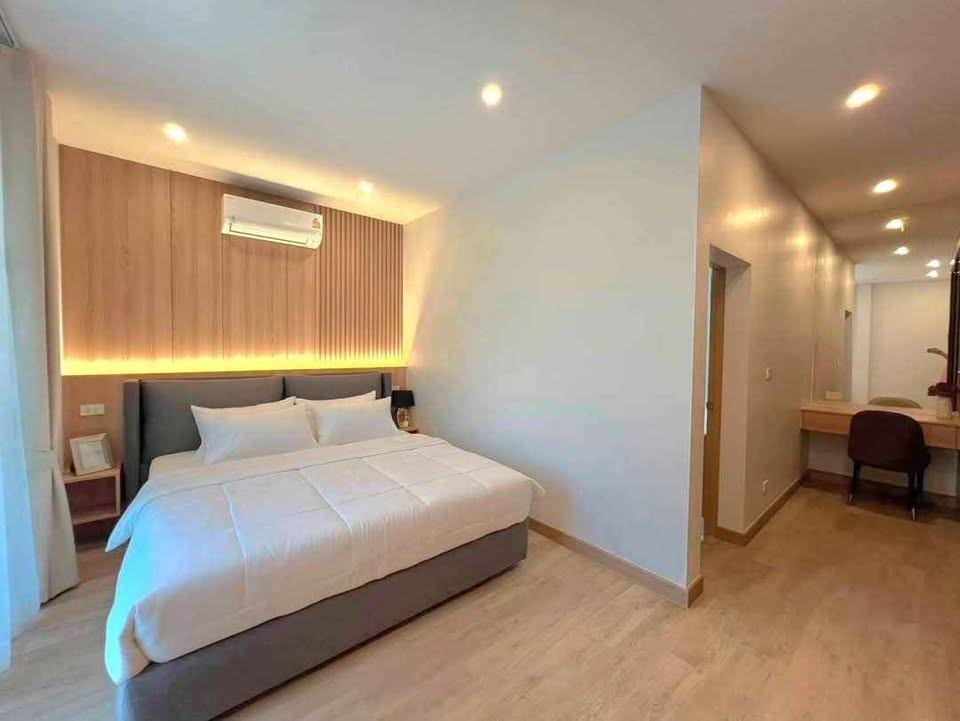 5 Bedroom House For Sale in San Phak Wan, Hang Dong, Chiang Mai - Image 6