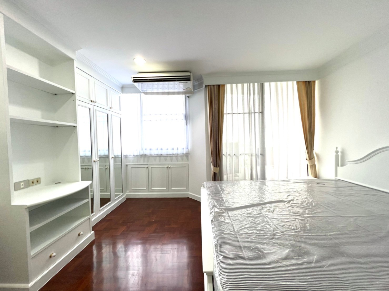 Supalai Place - Image 4