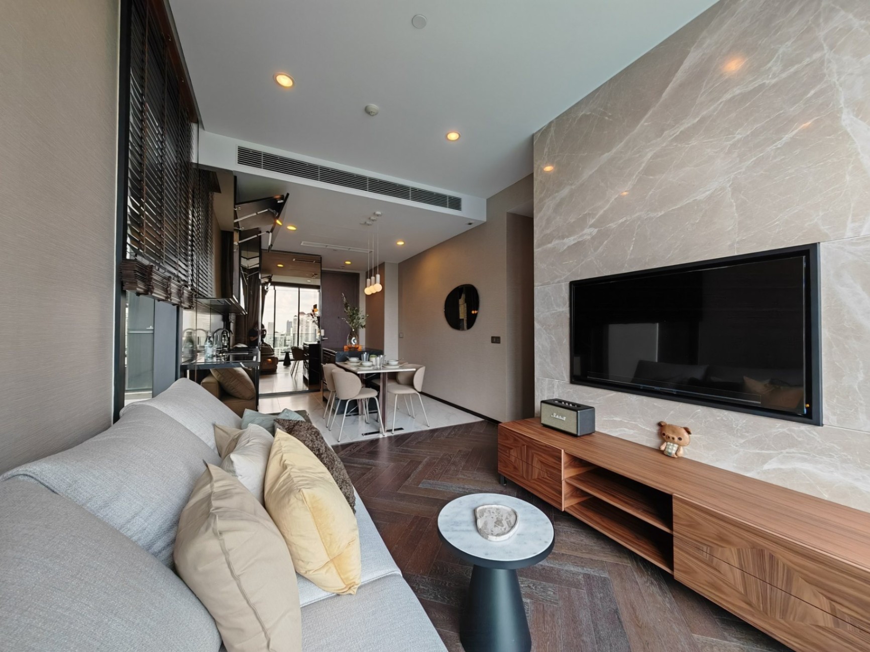 THE ESSE Sukhumvit 36 - Image 2