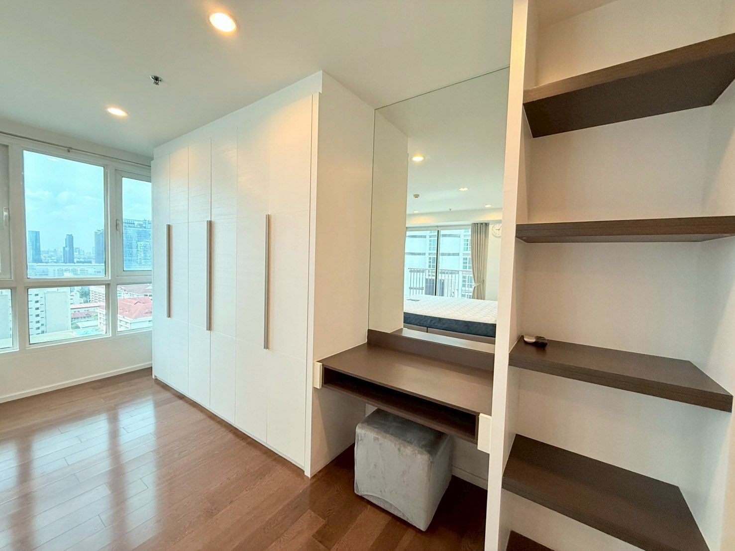 15 Sukhumvit Residences - Image 27