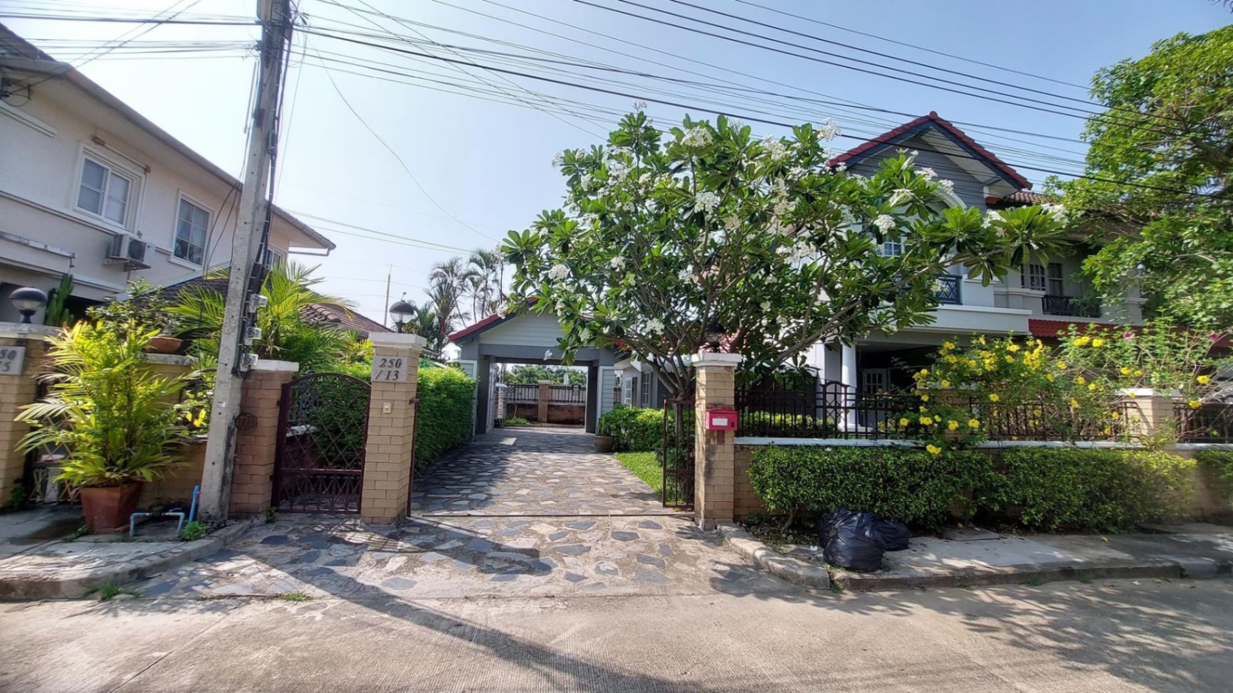 Home in Park - Image 1