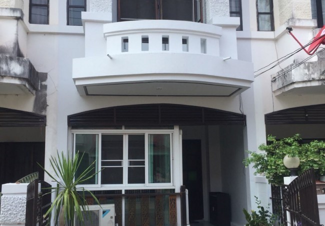 2 Bedroom Townhouse For Sale in Nong Han, San Sai, Chiang Mai - Image 1