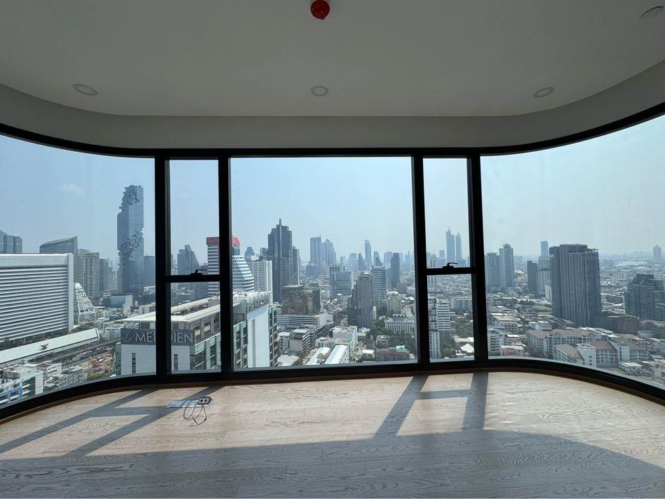 Ashton Chula-Silom - Image 1