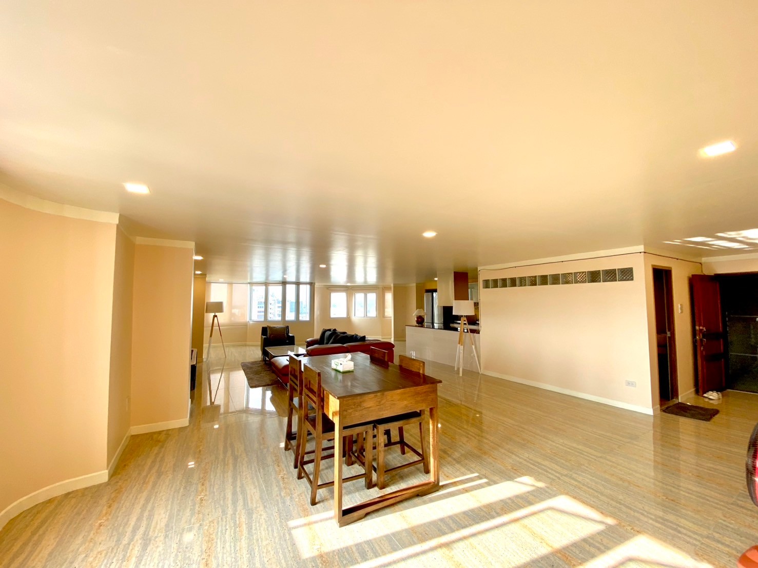 Nakornping Condo - Image 11