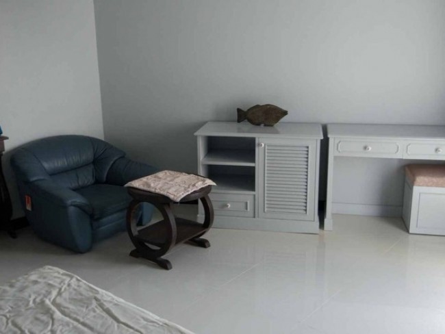 Riverside Condo - Image 2