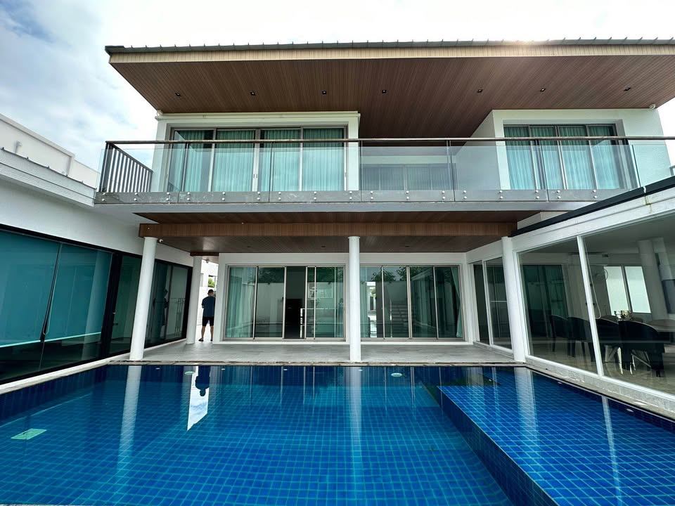 5 Bedroom House For Rent in San Phak Wan, Hang Dong, Chiang Mai - Image 23