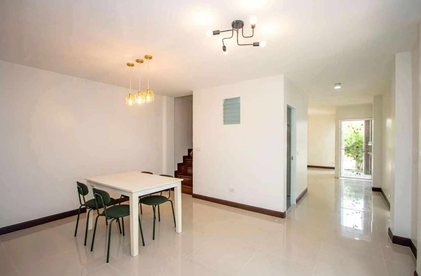 3 Bedroom Townhouse For Sale in Mueang Kaeo, Mae Rim, Chiang Mai - Image 2