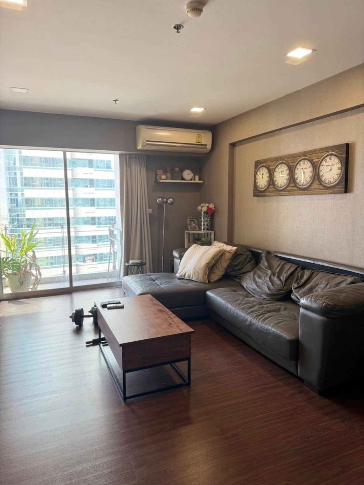 มายรีสอร์ท บางกอก - Image 1
