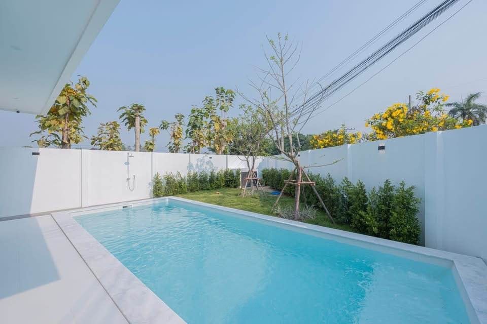 4 Bedroom House For Rent in San Phak Wan, Hang Dong, Chiang Mai - Image 2