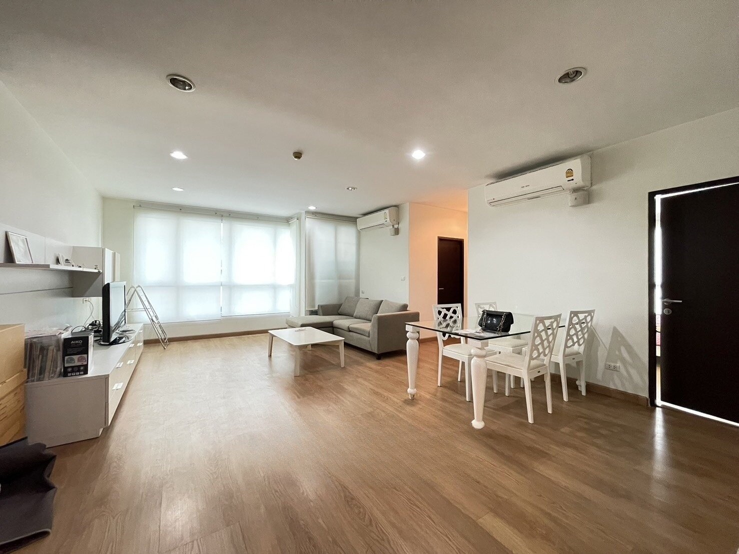 The Address Sukhumvit 42 - Image 2