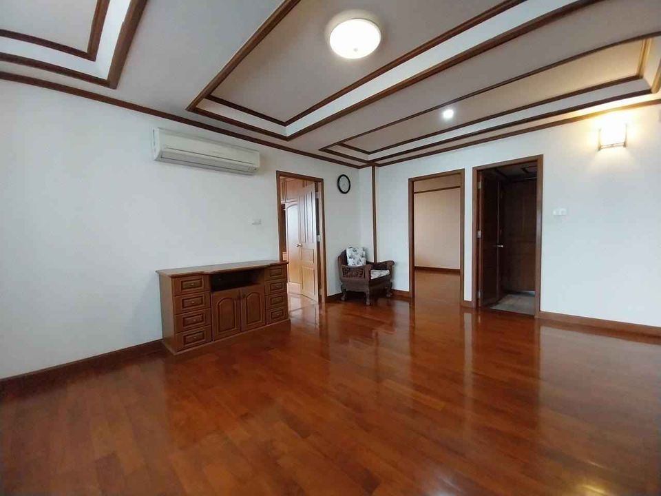 Acadamia Grand Tower - Image 5