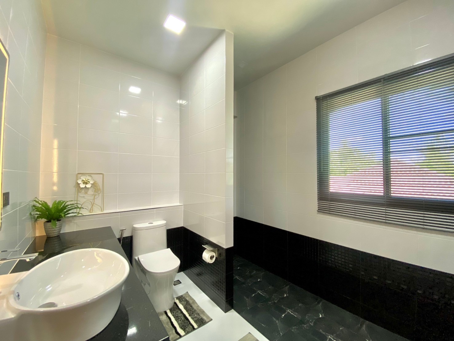 3 Bedroom House For Sale in Nong Khwai, Hang Dong, Chiang Mai - Image 25