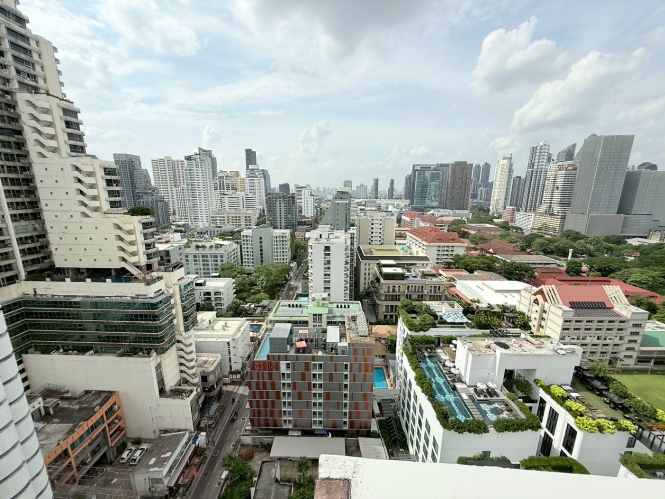 15 Sukhumvit Residences - Image 13