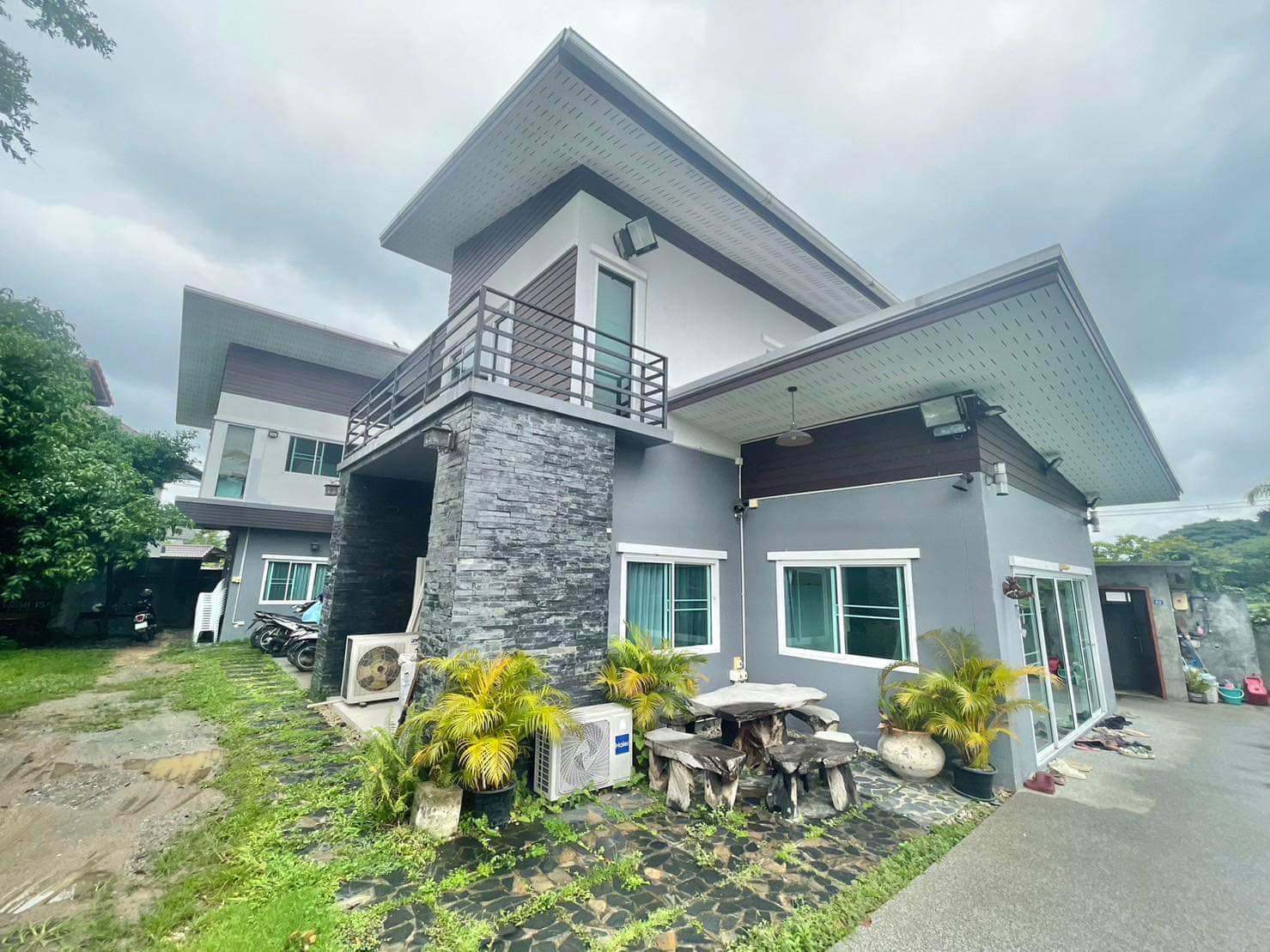 4 Bedroom House For Rent in San Phisuea, Mueang Chiang Mai, Chiang Mai - Image 2