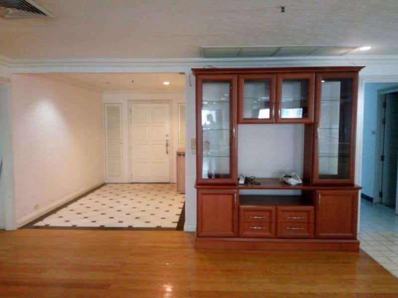 3 Bedroom Condo For Sale in Khlong Tan Nuea, Vadhana, Bangkok - Image 3