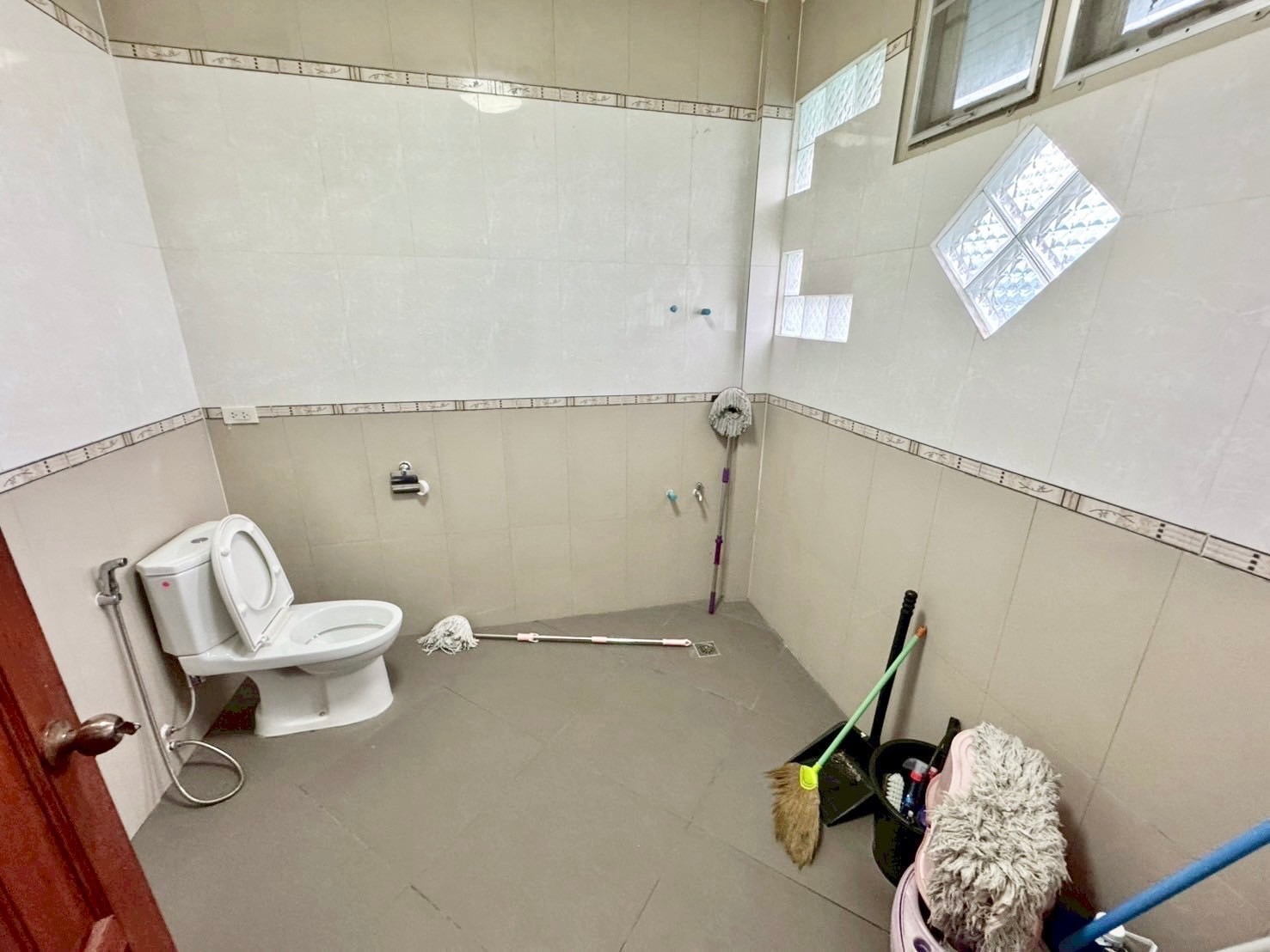 5 Bedroom House For Sale in Chang Phueak, Mueang Chiang Mai, Chiang Mai - Image 17