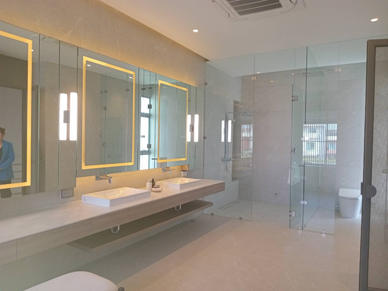 Rochalia Resort Villas - Image 10