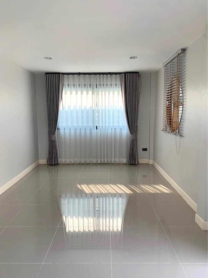 4 Bedroom House For Sale in Pa Daet, Mueang Chiang Mai, Chiang Mai - Image 4