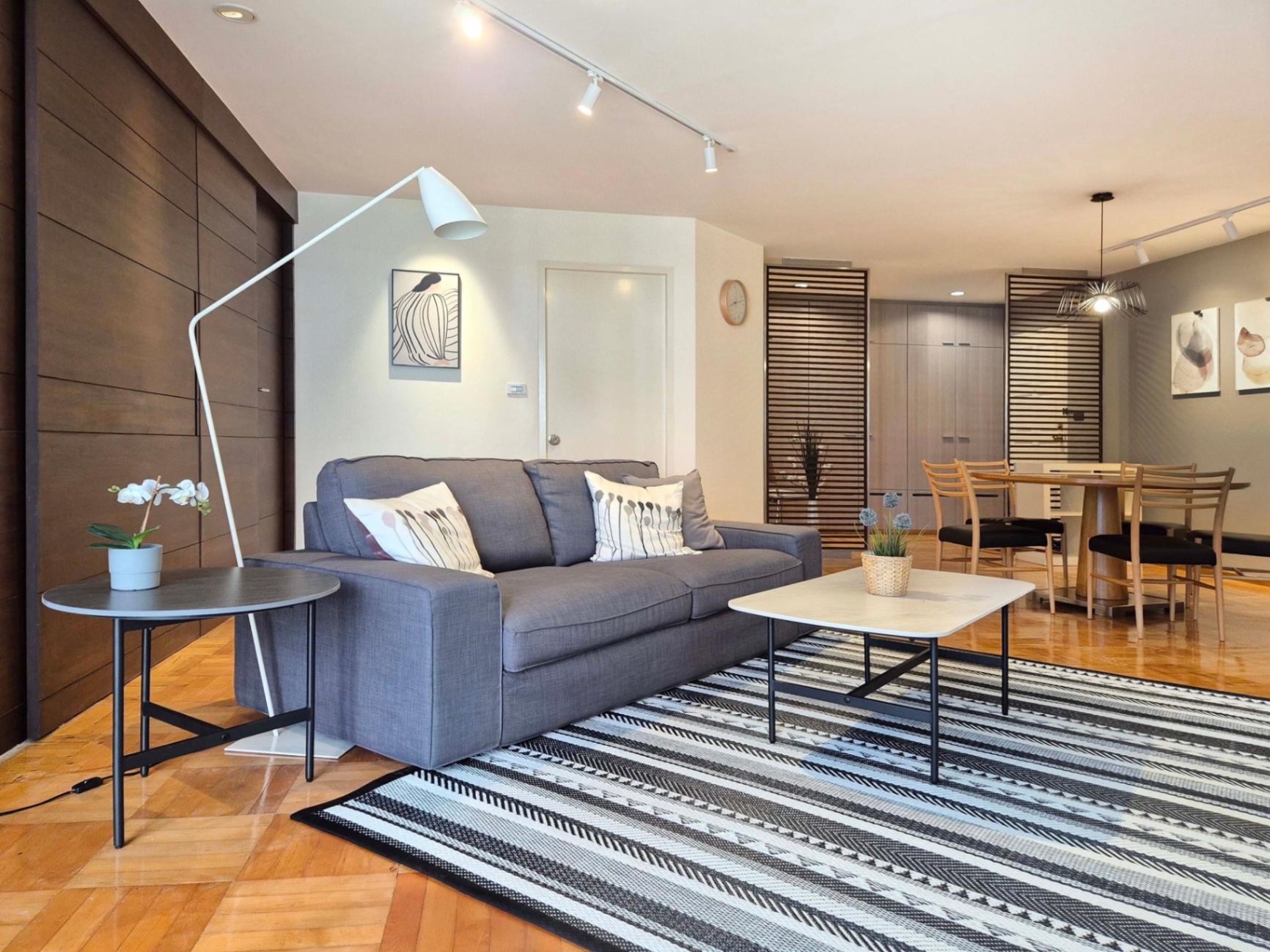 2 ห้องนอน คอนโด  ใน ช่องนนทรี, ยานนาวา, กรุงเทพมหานคร - Image 2