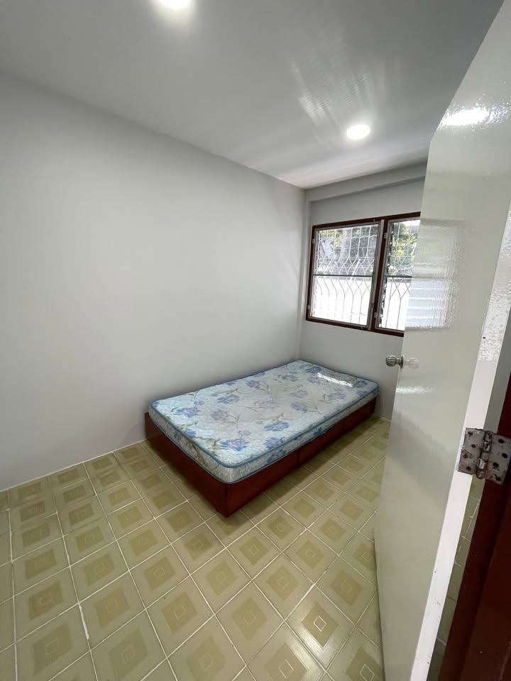 Mueang Thong 2 Phase 3 Village - Image 20