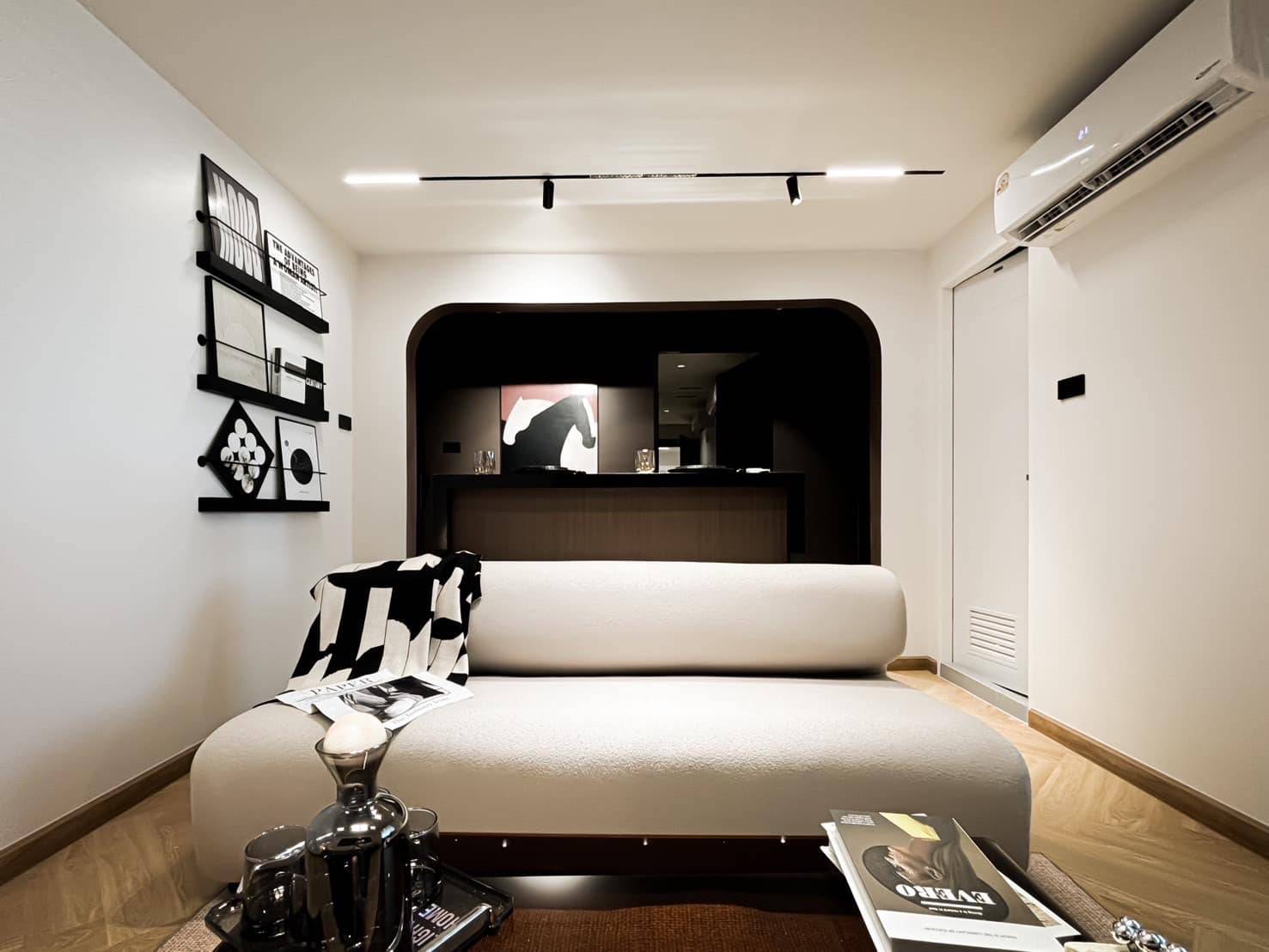 103 Condominium 2 (Soi 12) - Image 2