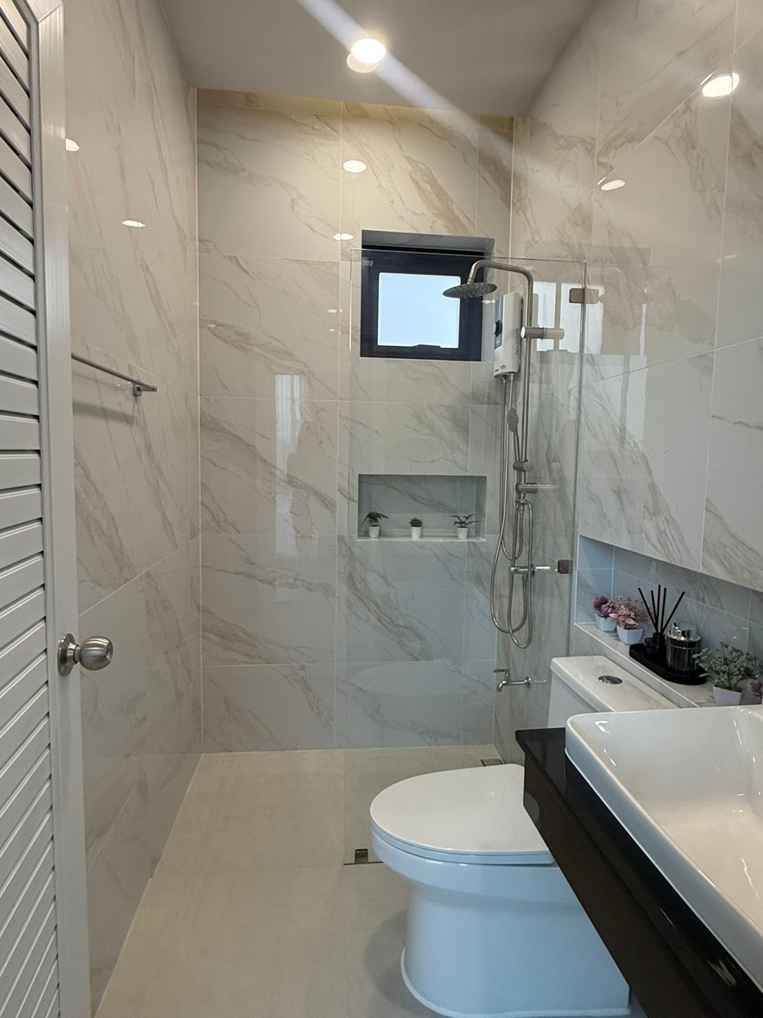 4 Bedroom House For Sale in San Phak Wan, Hang Dong, Chiang Mai - Image 15