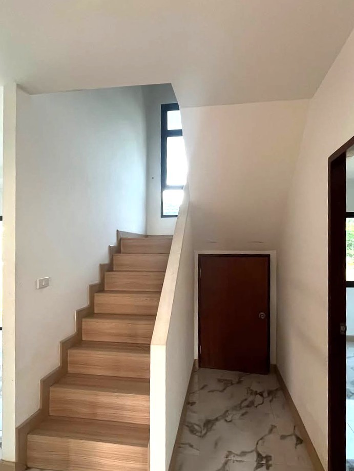 4 Bedroom House For Sale in Nong Hoi, Mueang Chiang Mai, Chiang Mai - Image 4
