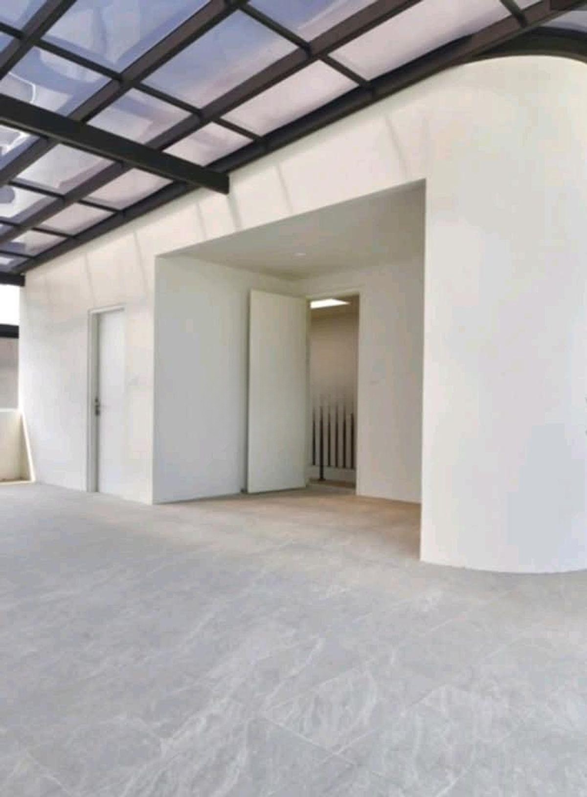 3 Bedroom Townhouse For Sale in Bang Phongphang, Yan Nawa, Bangkok - Image 3