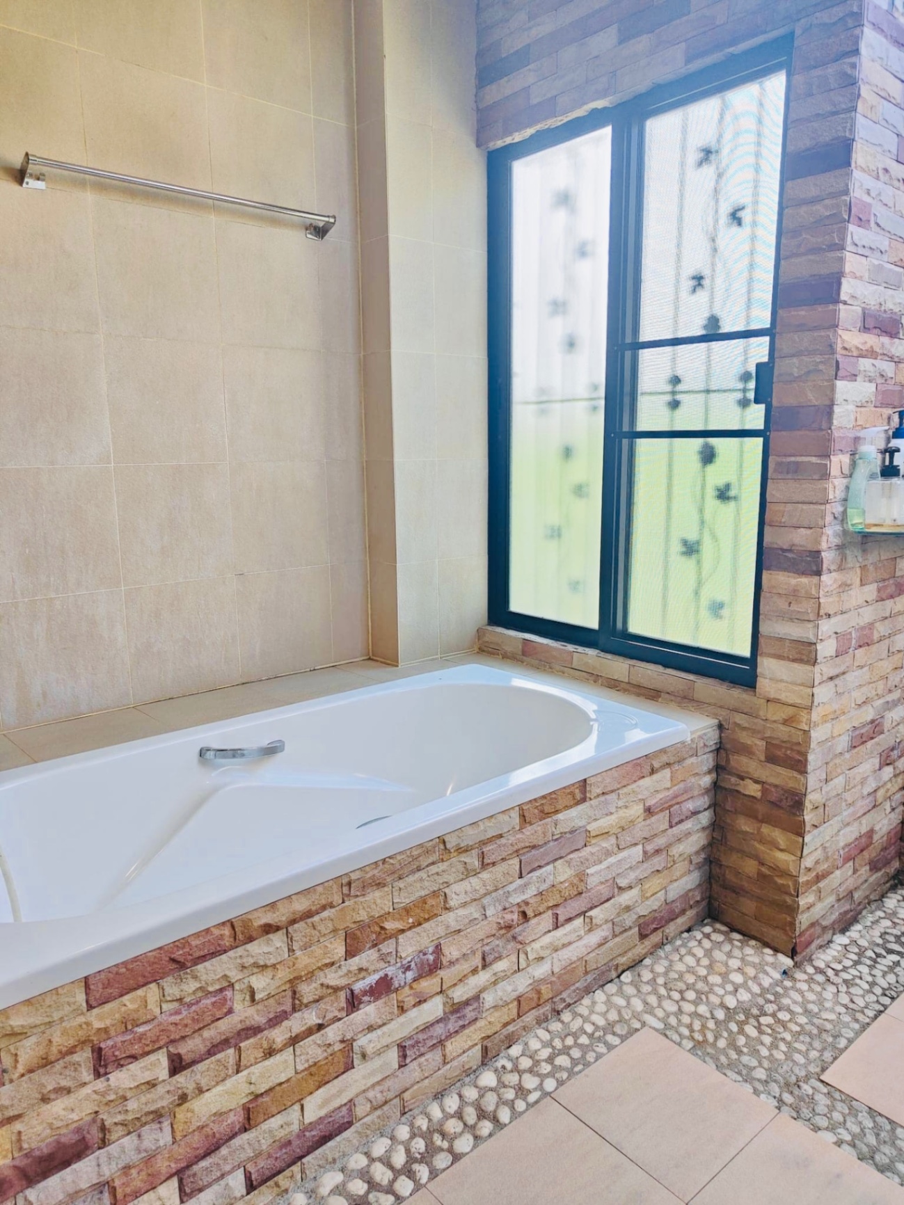 3 Bedroom House For Sale in Nam Phrae, Hang Dong, Chiang Mai - Image 21