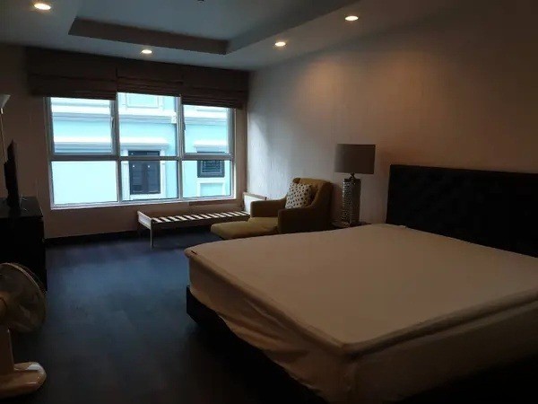 Avenue 61 Condominium - Image 1