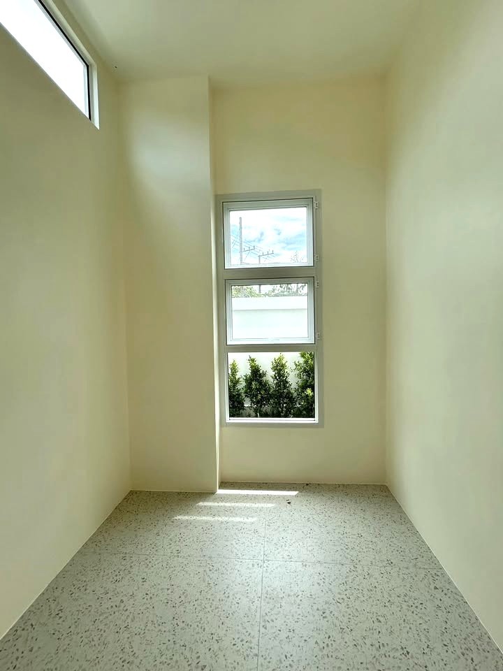 J.C. Garden Ville - Image 5