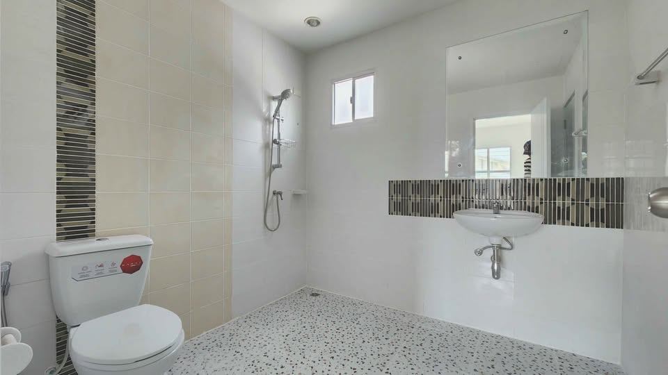 3 Bedroom House For Sale in Racha Thewa, Bang Phli, Samut Prakan - Image 10