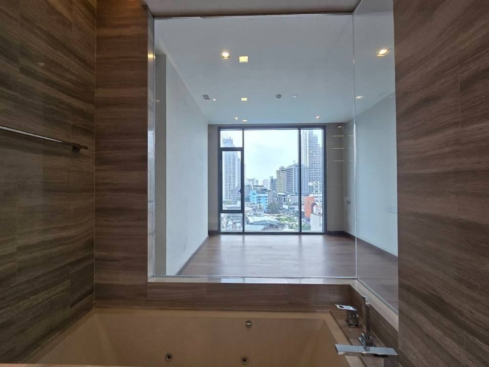 Q1 Sukhumvit Condo by Q House - Image 5